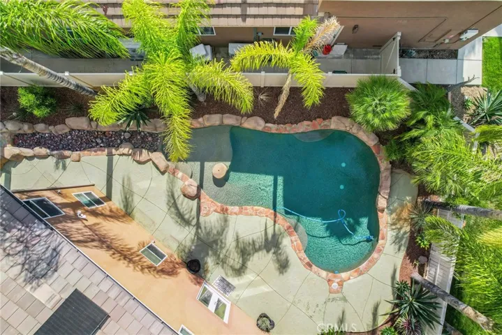 Gorgeous Pool and Spa