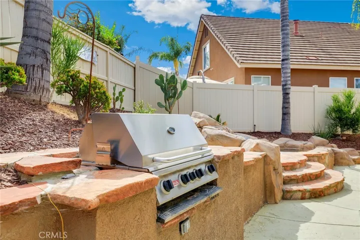 Incredible Entertainers Back Yard