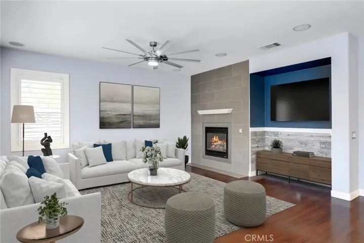 Huge Family Room, Virtually Staged