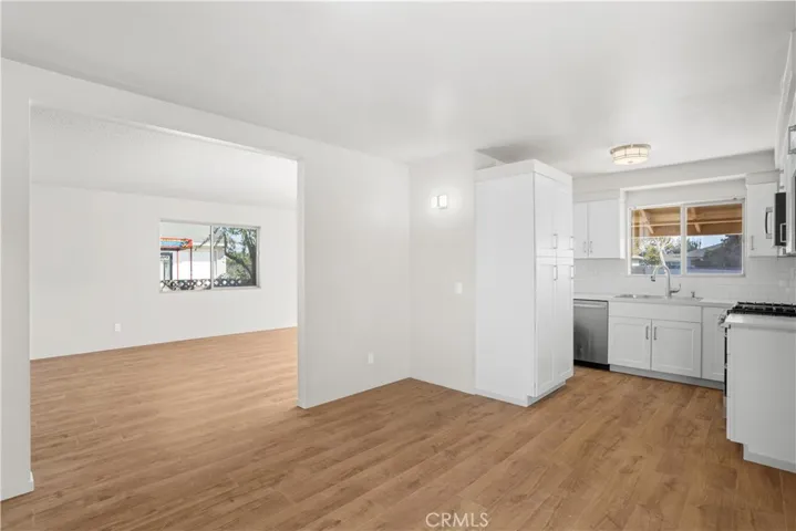 913 E Alvin Avenue, Santa Maria, California 93454