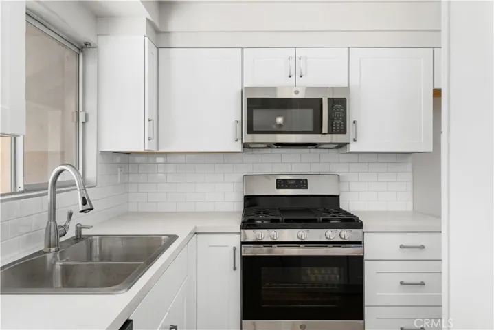 913 E Alvin Avenue, Santa Maria, California 93454