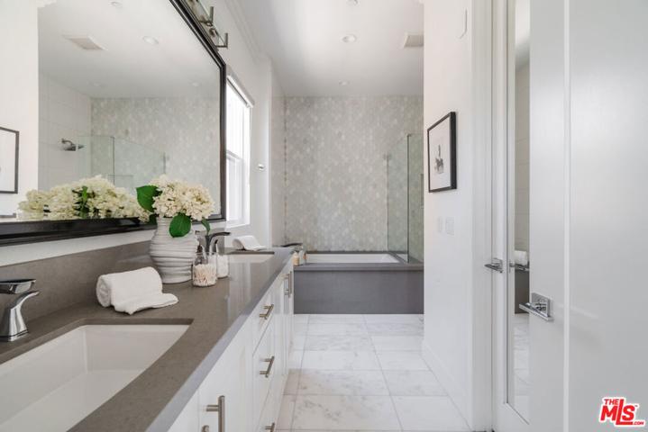 12776 Aurora Place Unit 1, Los Angeles, California 90094