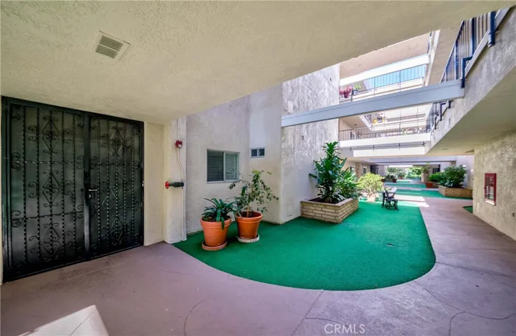 2392 Via Mariposa West W Unit 1E, Laguna Woods, California 92637