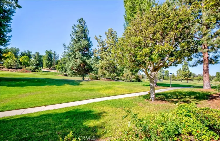 2392 Via Mariposa West W Unit 1E, Laguna Woods, California 92637