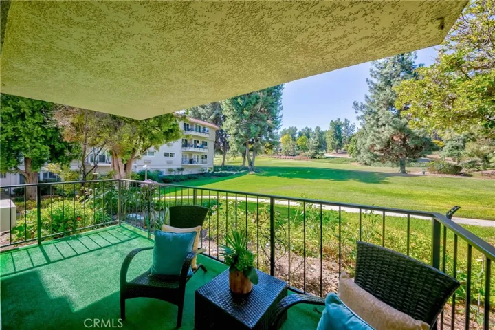 2392 Via Mariposa West W Unit 1E, Laguna Woods, California 92637
