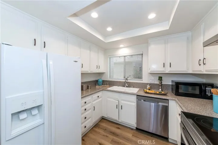 2392 Via Mariposa West W Unit 1E, Laguna Woods, California 92637