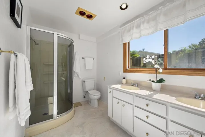 Master Bath/Spa