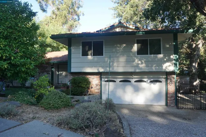 1995 Mohawk Drive, Pleasant Hill, California 94523-3125