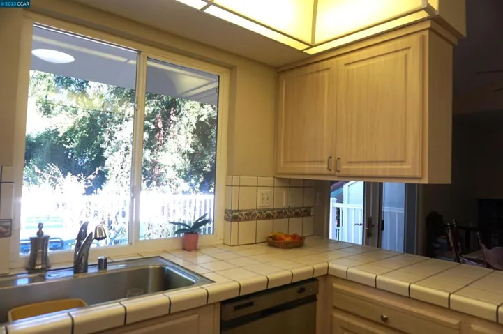 1995 Mohawk Drive, Pleasant Hill, California 94523-3125