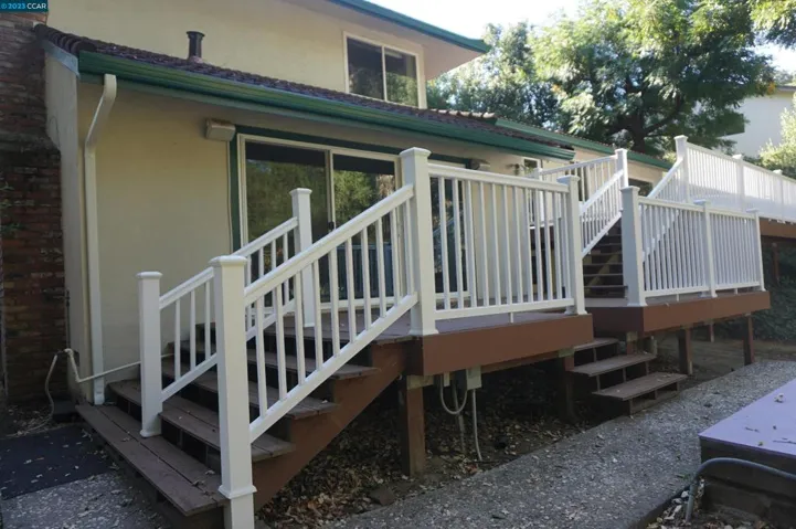 1995 Mohawk Drive, Pleasant Hill, California 94523-3125