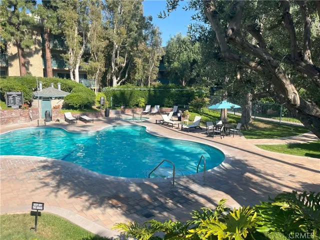 412 N Bellflower Boulevard Unit 215, Long Beach, California 90814