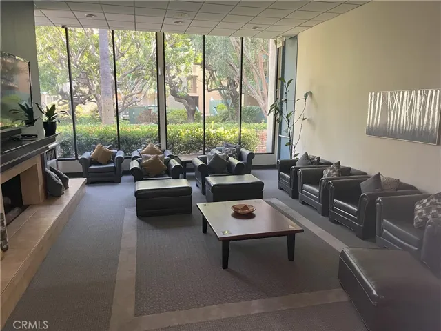 412 N Bellflower Boulevard Unit 215, Long Beach, California 90814