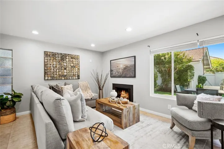 184 W Yale Loop, Irvine, California 92604