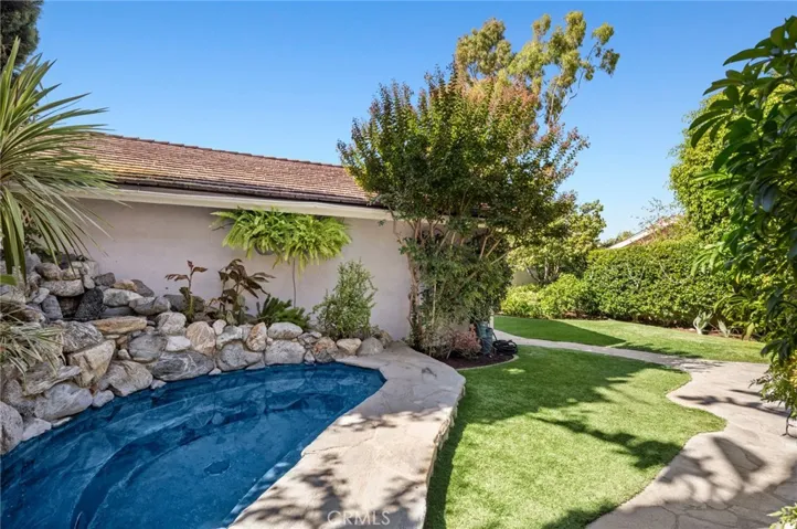 184 W Yale Loop, Irvine, California 92604