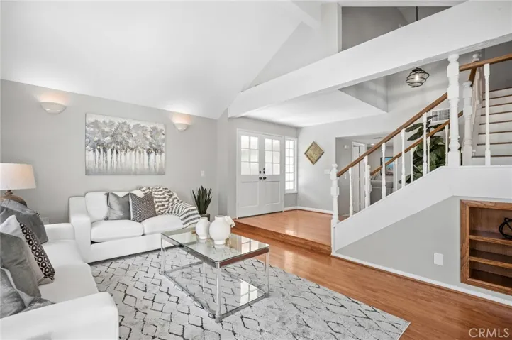 184 W Yale Loop, Irvine, California 92604