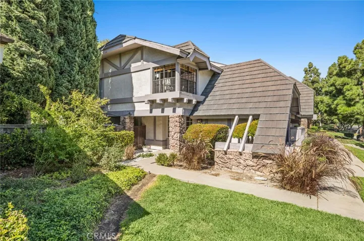 184 W Yale Loop, Irvine, California 92604
