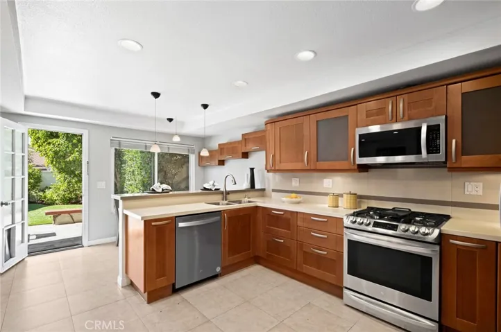 184 W Yale Loop, Irvine, California 92604