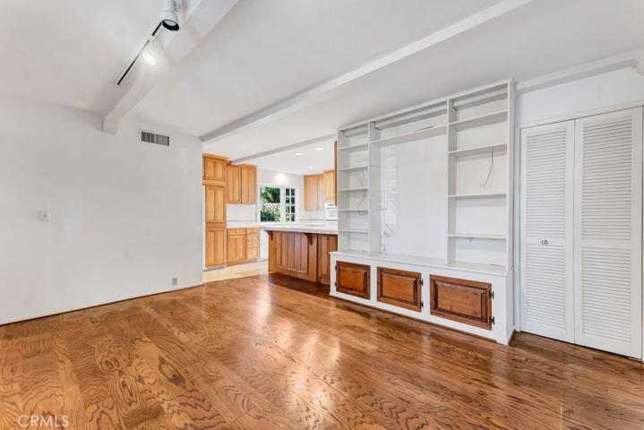6704 Julie Lane, West Hills, California 91307