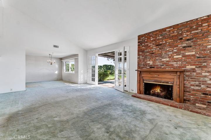 6704 Julie Lane, West Hills, California 91307