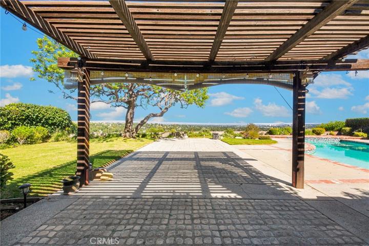 6704 Julie Lane, West Hills, California 91307