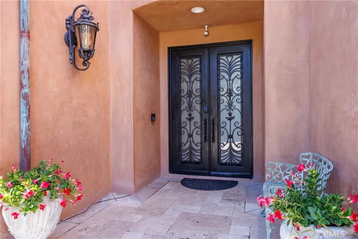 25526 Lone Pine Cir, Laguna Hills, California 92653