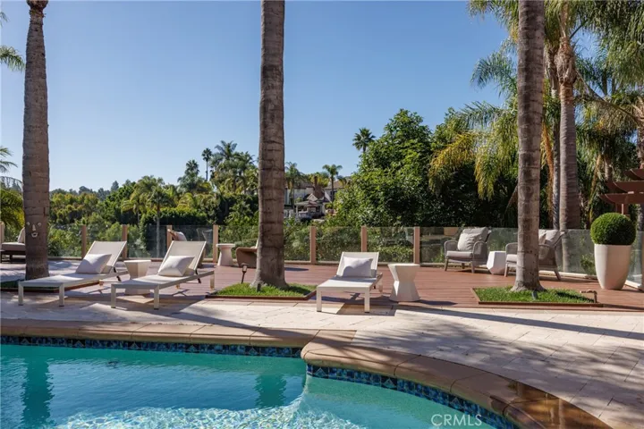 25526 Lone Pine Cir, Laguna Hills, California 92653