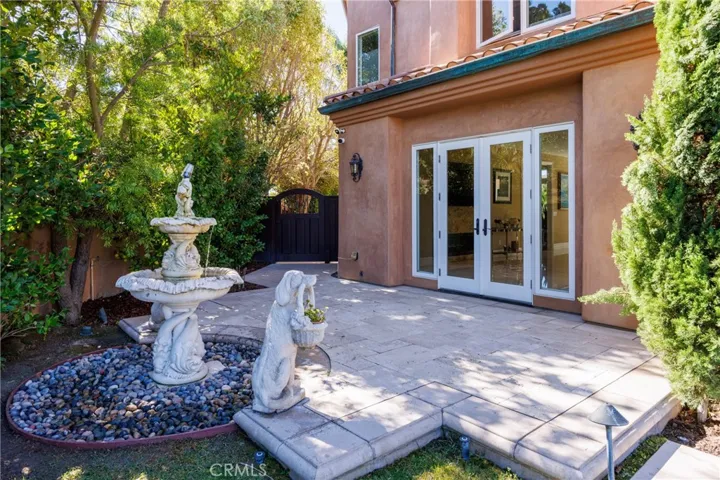 25526 Lone Pine Cir, Laguna Hills, California 92653