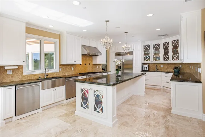 25526 Lone Pine Cir, Laguna Hills, California 92653