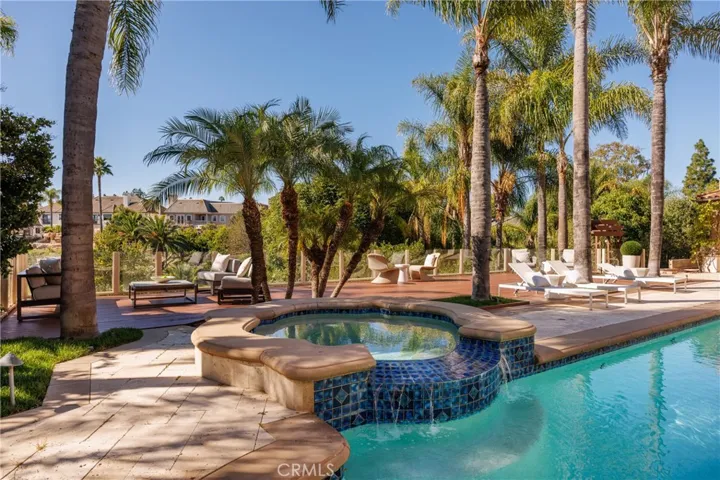 25526 Lone Pine Cir, Laguna Hills, California 92653