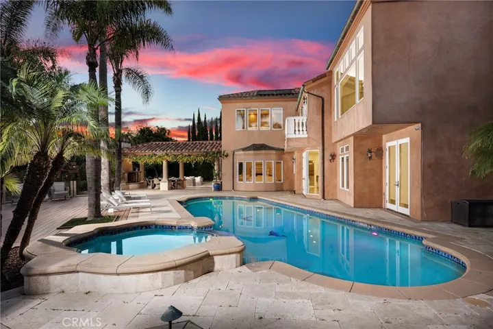 25526 Lone Pine Cir, Laguna Hills, California 92653