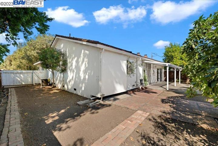36778 Oak St, Fremont, California 94536
