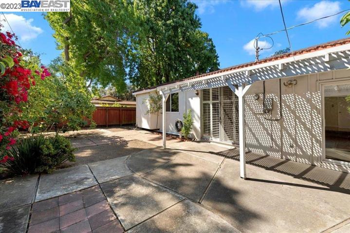 36778 Oak St, Fremont, California 94536