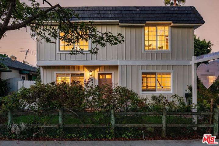 2924 Clune Avenue, Venice, California 90291