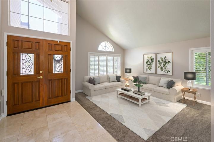 ENTRY AND LIVING ROOM VIRTUAL STAGING
