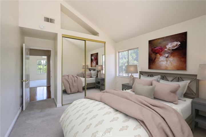 UPSTAIRS (2ND) BEDROOM VIRTUAL STAGING