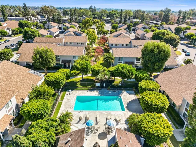 6712 Sun Drive Unit C, Huntington Beach, California 92647