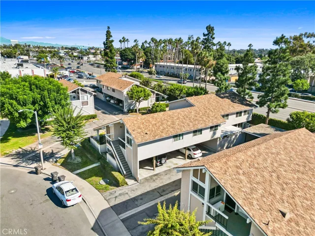 6712 Sun Drive Unit C, Huntington Beach, California 92647