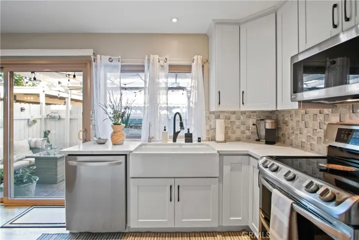 6712 Sun Drive Unit C, Huntington Beach, California 92647