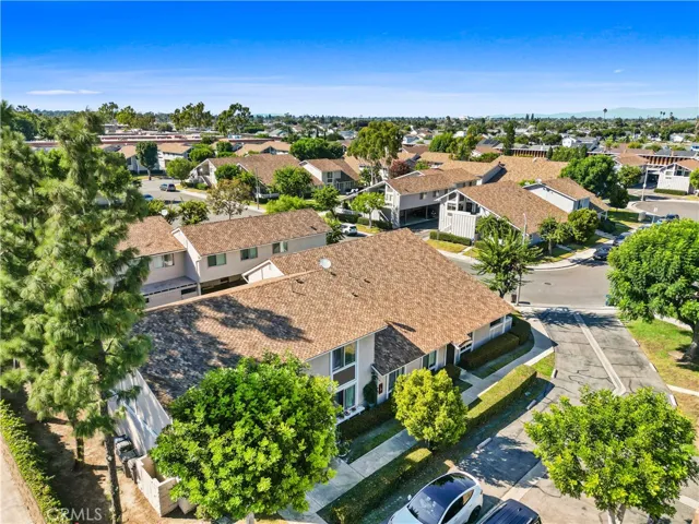 6712 Sun Drive Unit C, Huntington Beach, California 92647