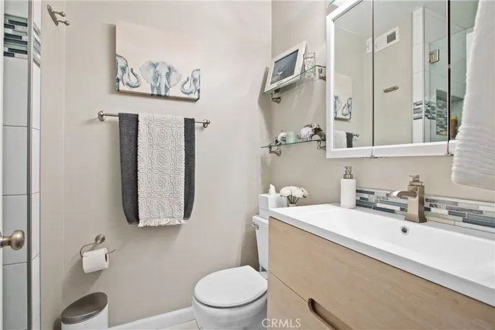 6712 Sun Drive Unit C, Huntington Beach, California 92647