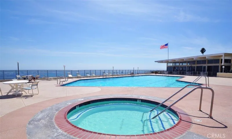 Community Pool & Spa