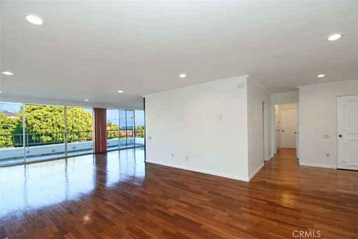 Large Living Area