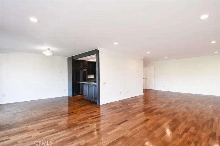 Living & Dining Area