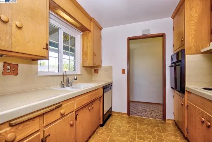 5116 Troy Ave, Fremont, California 94536