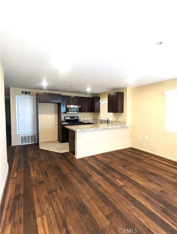 14537 Archwood Street, Van Nuys, California 91405