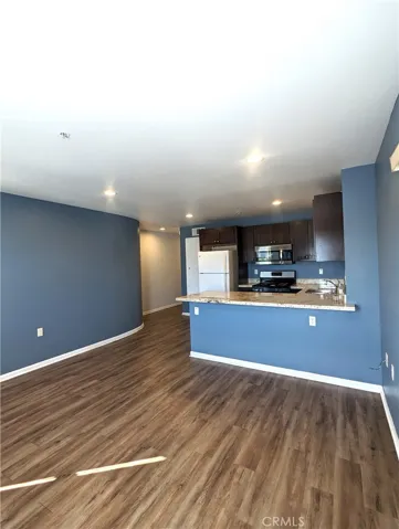 14537 Archwood Street, Van Nuys, California 91405