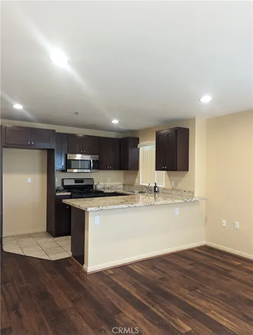 14537 Archwood Street, Van Nuys, California 91405