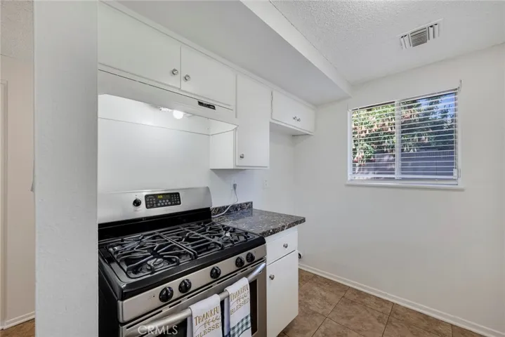 1942 E Rose Avenue, Orange, California 92867