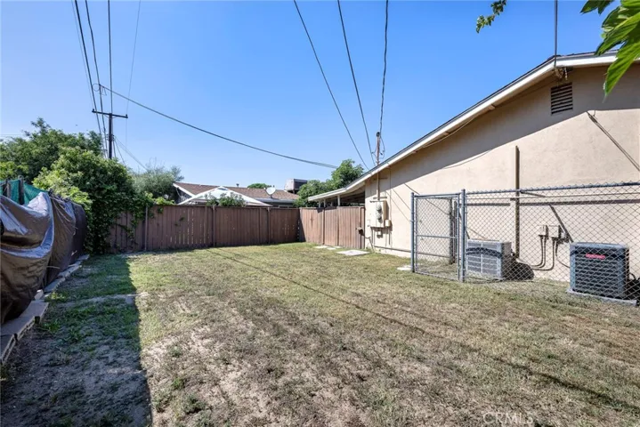 1942 E Rose Avenue, Orange, California 92867