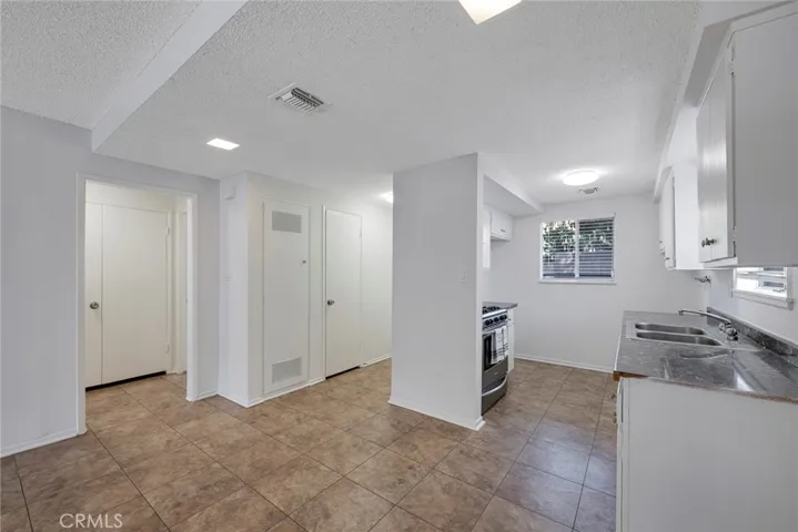 1942 E Rose Avenue, Orange, California 92867